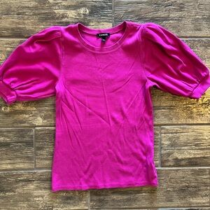 Express Women's Fuchsia Puff Sleeve Tee